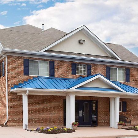 Motel 6-Richmond, Va - I-64 West เฮนริโค ภายนอก รูปภาพ