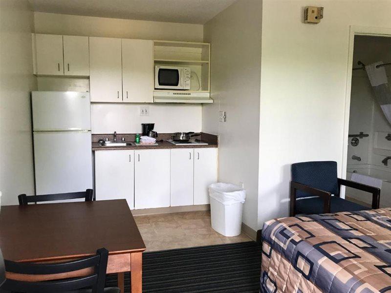 Motel 6-Richmond, Va - I-64 West เฮนริโค ภายนอก รูปภาพ