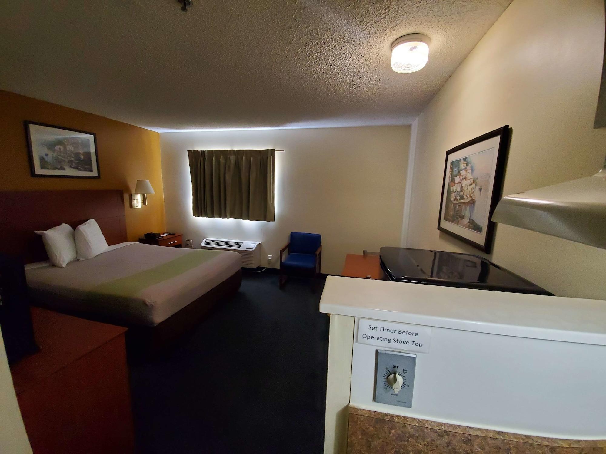 Motel 6-Richmond, Va - I-64 West เฮนริโค ภายนอก รูปภาพ