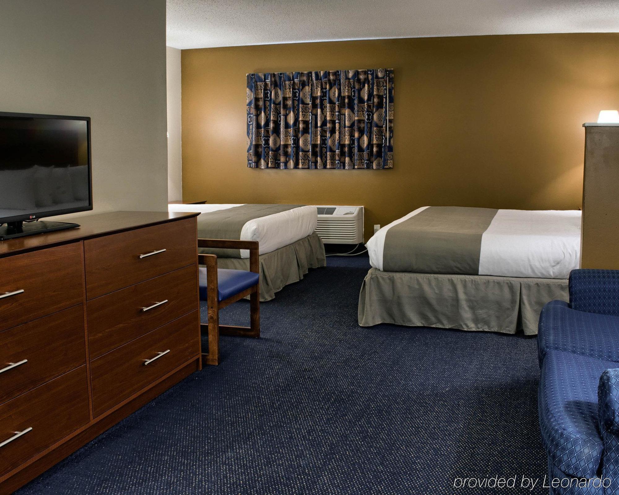 Motel 6-Richmond, Va - I-64 West เฮนริโค ภายนอก รูปภาพ