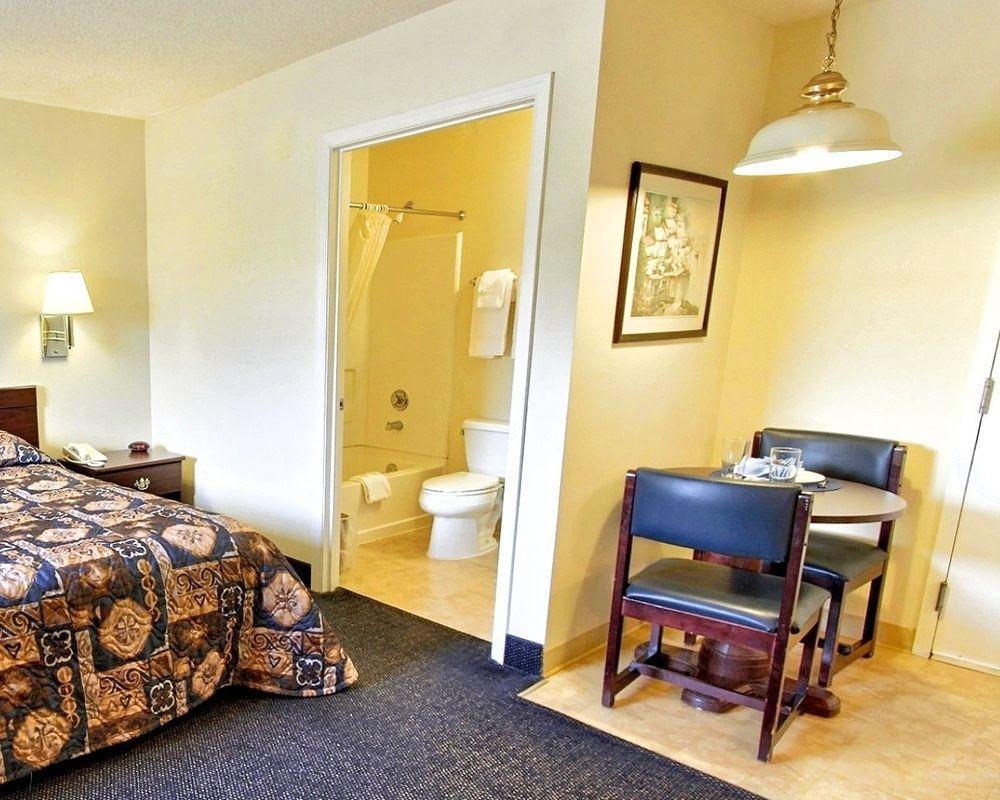 Motel 6-Richmond, Va - I-64 West เฮนริโค ภายนอก รูปภาพ