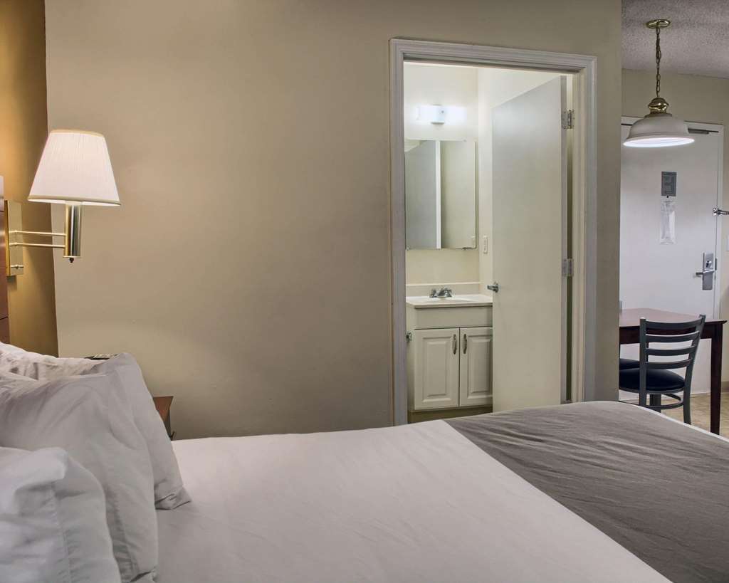 Motel 6-Richmond, Va - I-64 West เฮนริโค ห้อง รูปภาพ