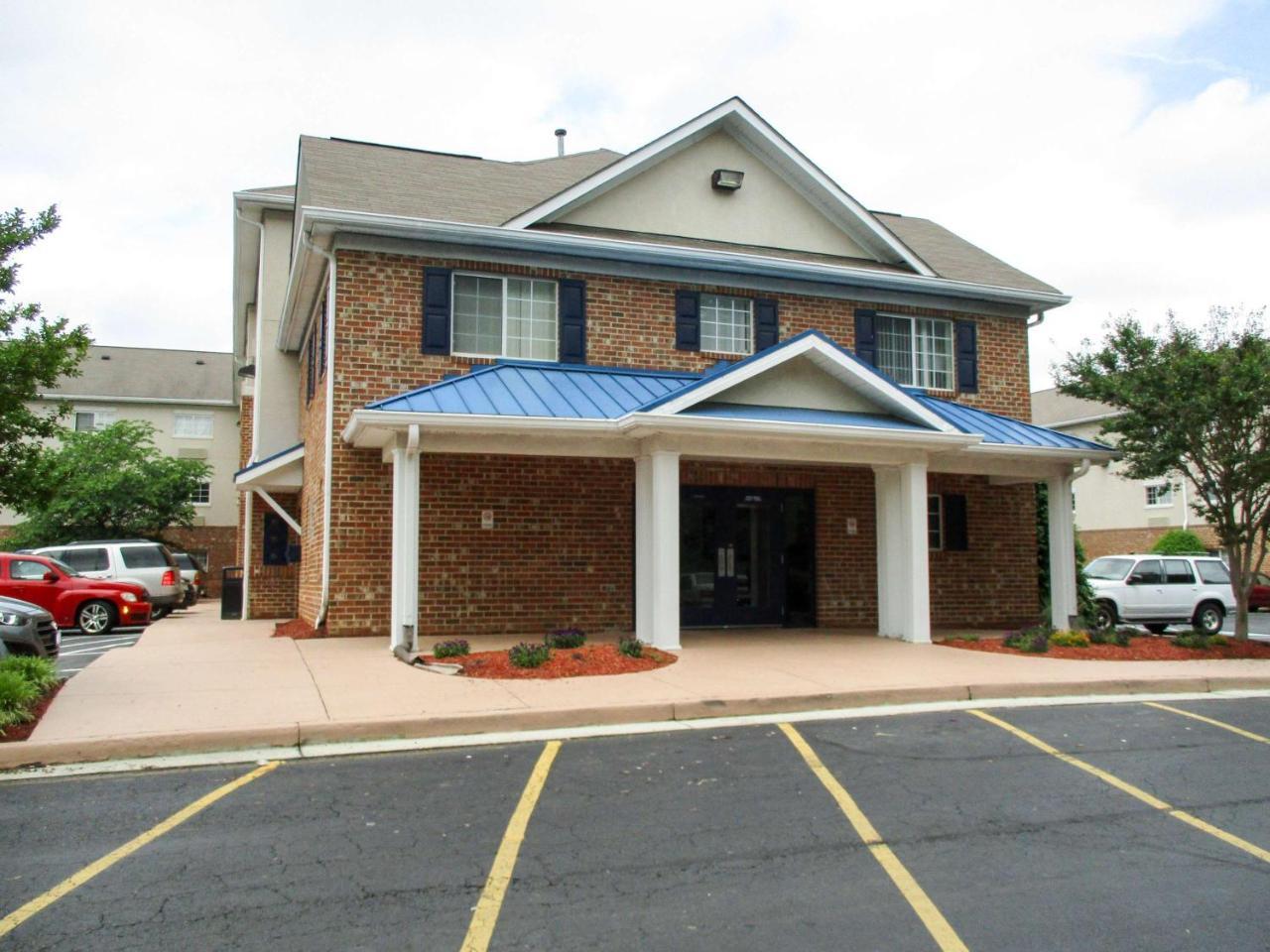 Motel 6-Richmond, Va - I-64 West เฮนริโค ภายนอก รูปภาพ